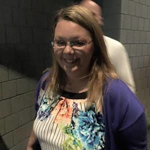 Meet your Posher, Laura